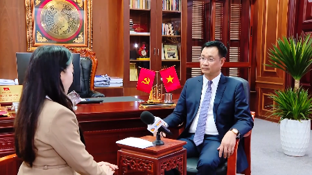 មហាសន្និបាតលើកទី ១៤ របស់បក្ស៖ ទីក្រុងដាណាំង (Da Nang)មានគោលបំណងនូវការអភិវឌ្ឍទីក្រុងស៊ីវិល័យ និងទំនើប