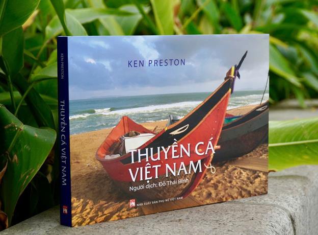 Thuyền cá Việt Nam - Văn hóa biển Việt qua con mắt một cựu binh Mỹ