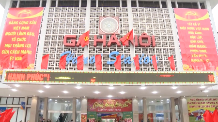 Du Nord au Sud, le Train du Bonheur relie le Vietnam