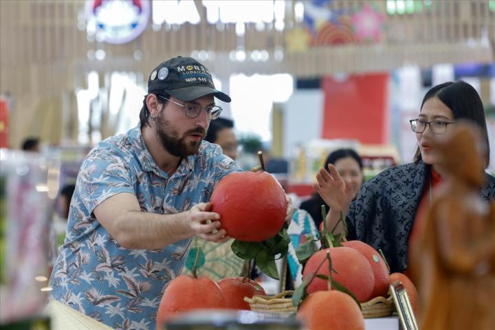 Feria de Primavera 2026: Premier insta a fortalecer promoción de productos y marcas locales