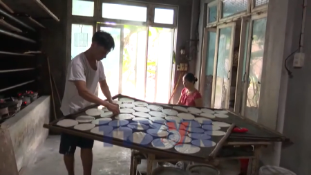 Feuilles de riz Luu Bao : Un artisanat ancestral à préserver