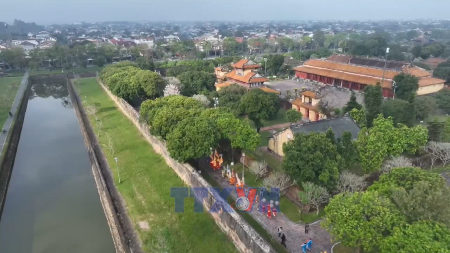 ទេសចរណ៍បេតិកភណ្ឌទីក្រុងហ៊ូ យក​សហគមប្រជាជន​ជាស្នូល