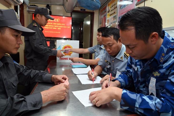 Hoàn thành bầu cử sớm tại khu vực cụm Ba Kè 