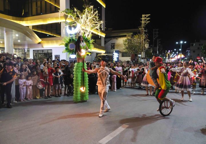 Đặc sắc chương trình Carnaval đường phố 