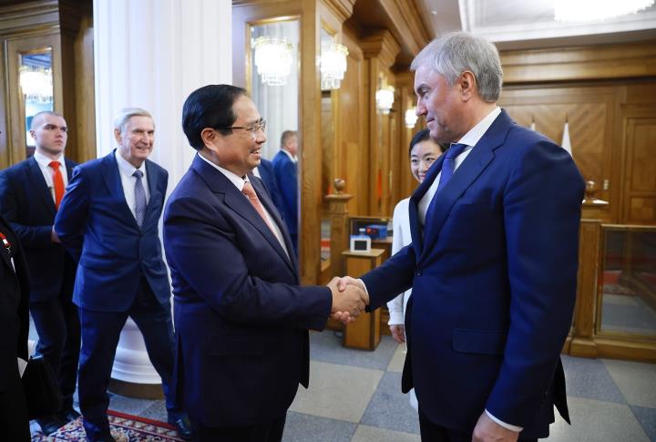 Thủ tướng Phạm Minh Chính gặp Chủ tịch Đuma Quốc gia Nga 