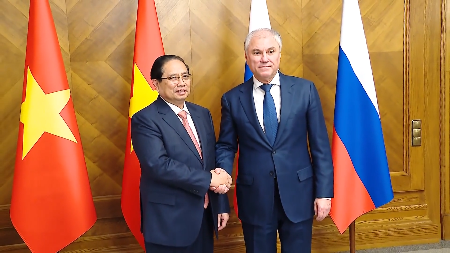 Le Premier ministre Pham Minh Chinh rencontre des dirigeants russes