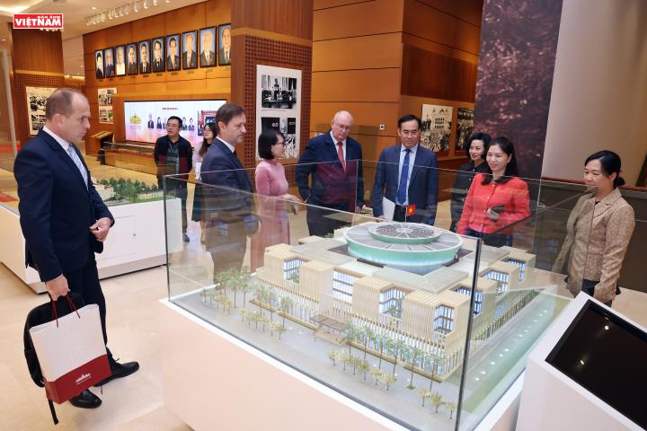 Những kỷ vật vô giá về các kỳ bầu cử và hoạt động của Quốc hội Việt Nam