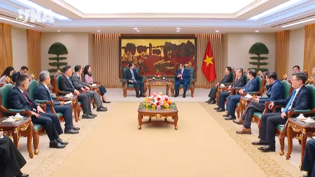 越南政府总理范明政会见中国驻越南大使何炜