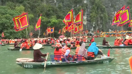 Mise en valeur du potentiel du patrimoine archéologique de Tràng An