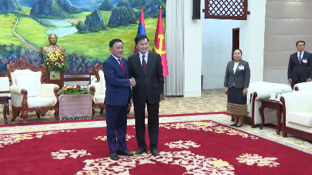 Alto dirigente partidista vietnamita se reúne con máximo líder laosiano en Vientiane