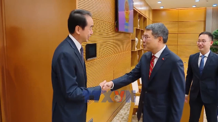 越南政府总理黎明兴会见中国驻越南大使何炜