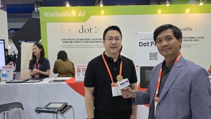 Doanh nghiệp Hàn Quốc thúc đẩy giải pháp hỗ trợ người khiếm thị tại Việt Nam