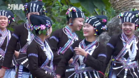 传统手工刺绣助力山区妇女增收