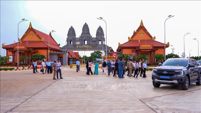 Thống nhất triển khai liên vận quốc tế qua cửa khẩu Tân Nam - Meun Chey 