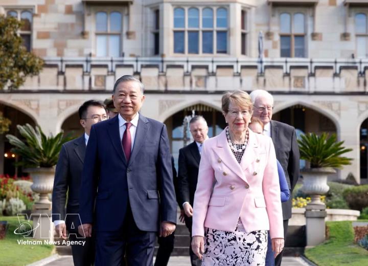 越共中央总书记、国家主席苏林会见澳大利亚新南威尔士州州督