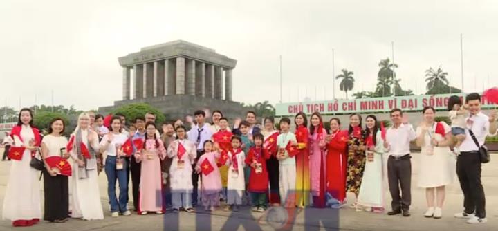 Tiếng Việt gọi ta về 