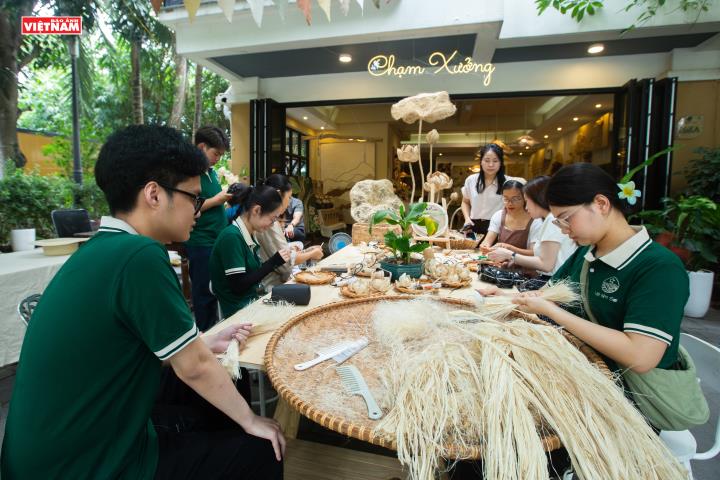 Khi phụ phẩm nông nghiệp trở thành nghệ thuật của lối sống xanh