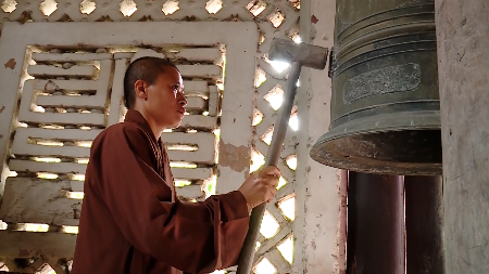 Le piédestal de pierre de Long Hoa, chef-dœuvre de la dynastie des Trân à Ninh Binh