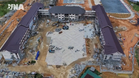New school brings fresh hopes to children in border area