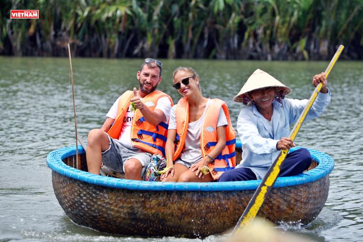 Thuyền thúng từ ngư cụ mưu sinh đến biểu tượng du lịch