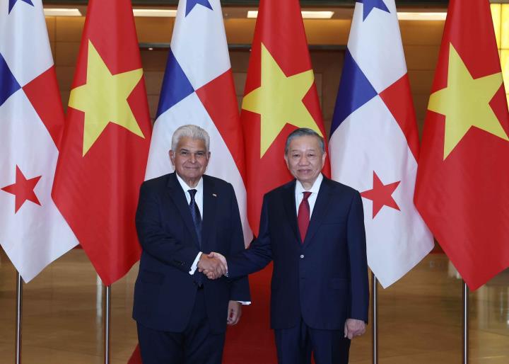 Vietnam y Panamá abordan vías para fortalecer cooperación bilateral