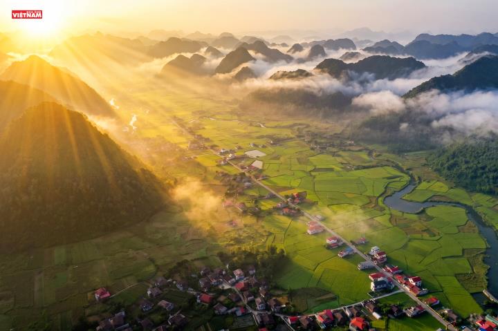 Mùa vàng ở Làng du lịch tốt nhất thế giới