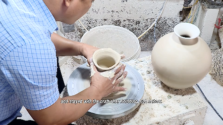 Artisan keeps Kim Lan pottery tradition alive