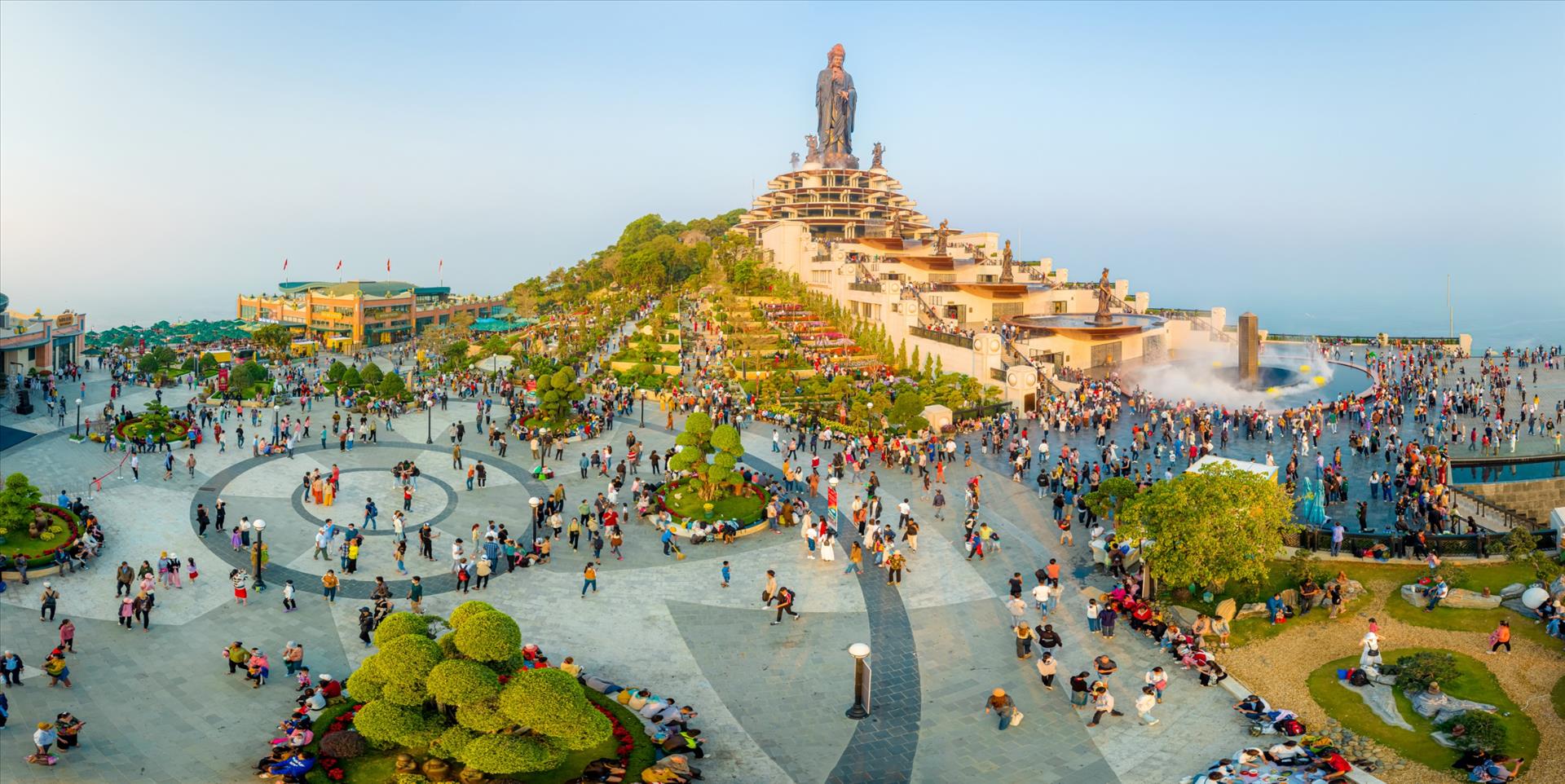 Viajes primaverales en el Sur de Vietnam: peregrinaciones, ocio y disfrute del ambiente de comienzos de año