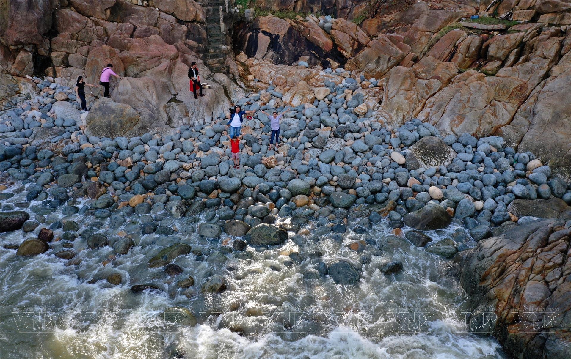 Plage des Rochers aux Œufs de Quy Nhon – Un chef-dœuvre de sculpture naturelle sur la côte centrale