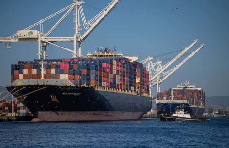 ປະທານາທິບໍດີ ອາເມລິກາ Donald Trump ເຊັນຄຳສັ່ງຫຼຸດຜ່ອນພາສີສຳລັບສິນຄ້າ ຈີນ ທີ່ກ່ຽວຂ້ອງເຖິງ fentanyl