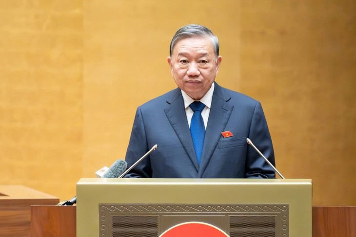 第13期党中央委員会第14回総会 開幕