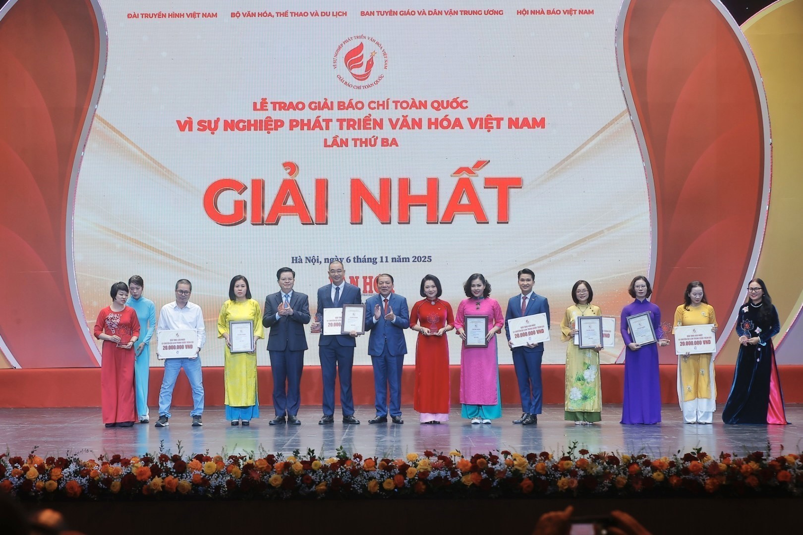 Báo ảnh Việt Nam đoạt 03 giải Khuyến khích tại Giải Báo chí toàn quốc Vì sự nghiệp phát triển Văn hóa Việt Nam lần thứ ba