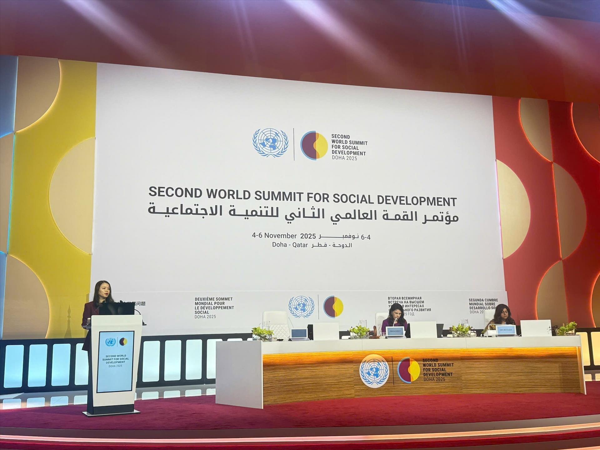 Sommet mondial pour le développement social 2025 : le Vietnam met en avant ses succès et ses engagements