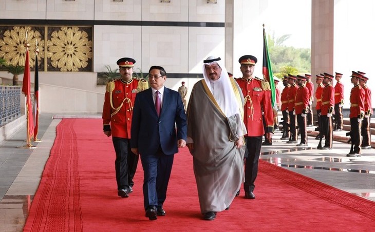 クウェート国の首相 歓迎式を主宰