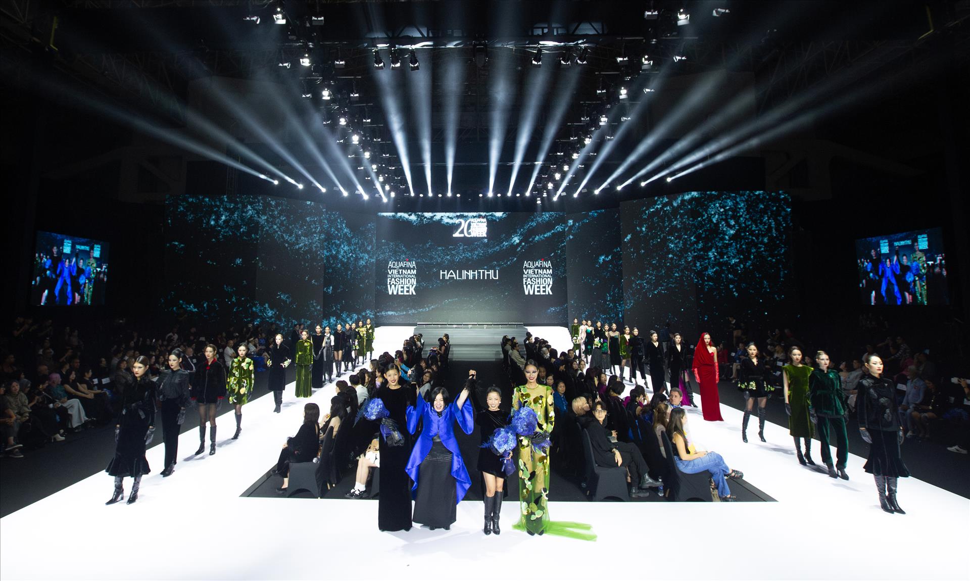 Khẳng định tầm vóc thời trang Việt Nam trên bản đồ quốc tế