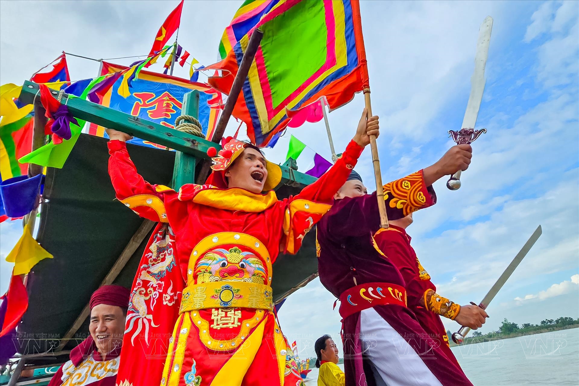 Hào khí Đông A trong Lễ hội quân trên sông Lục Đầu