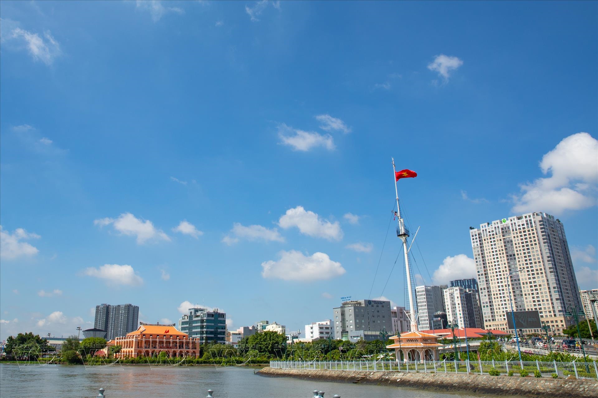 Причал Батьданг: современная достопримечательность в самом сердце Сайгона