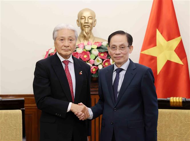 Bí thư Trung ương Đảng, Bộ trưởng Ngoại giao Lê Hoài Trung tiếp Thống đốc tỉnh Tochigi (Nhật Bản)