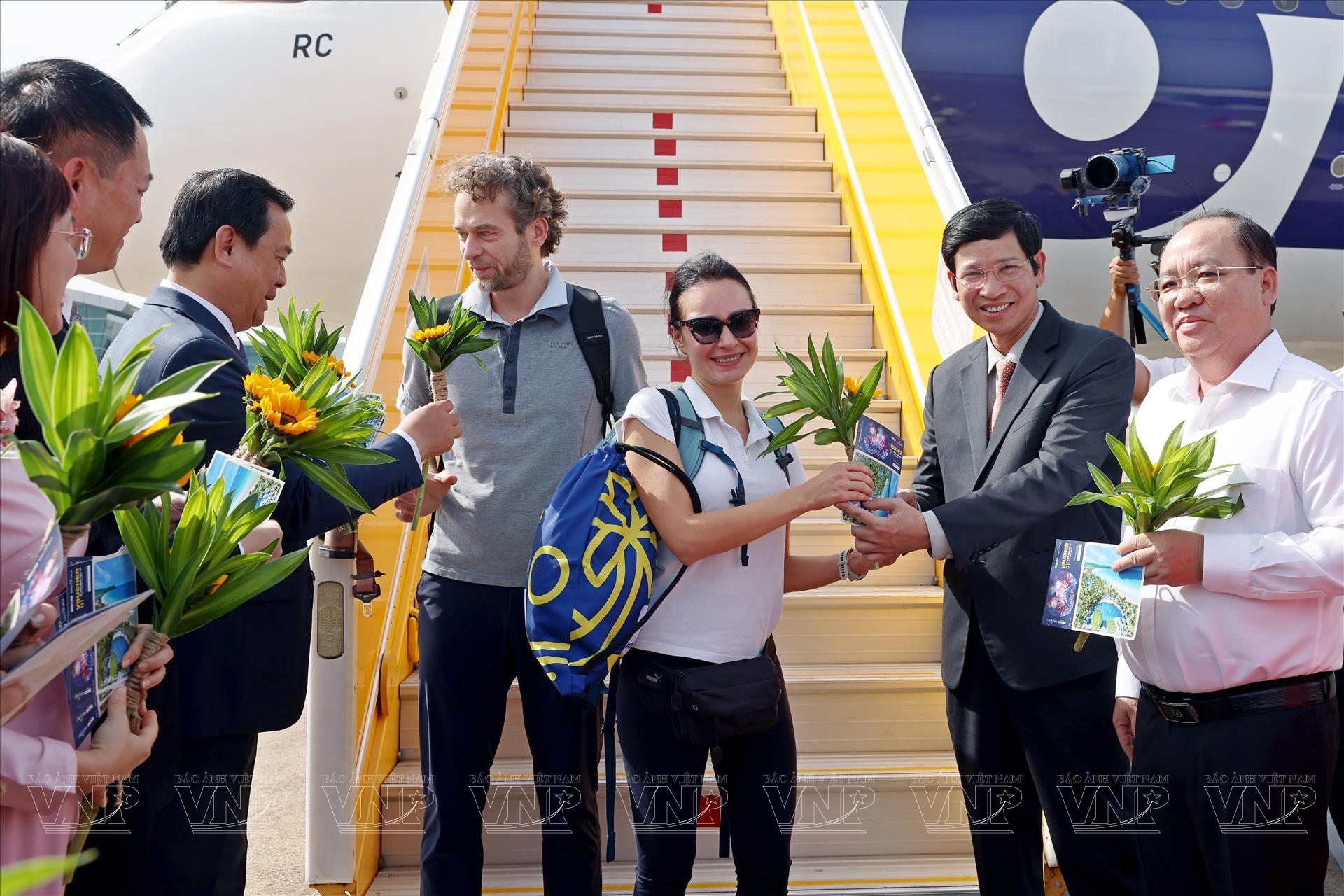 Vietnam recibe al turista internacional número 20 millones en 2025
