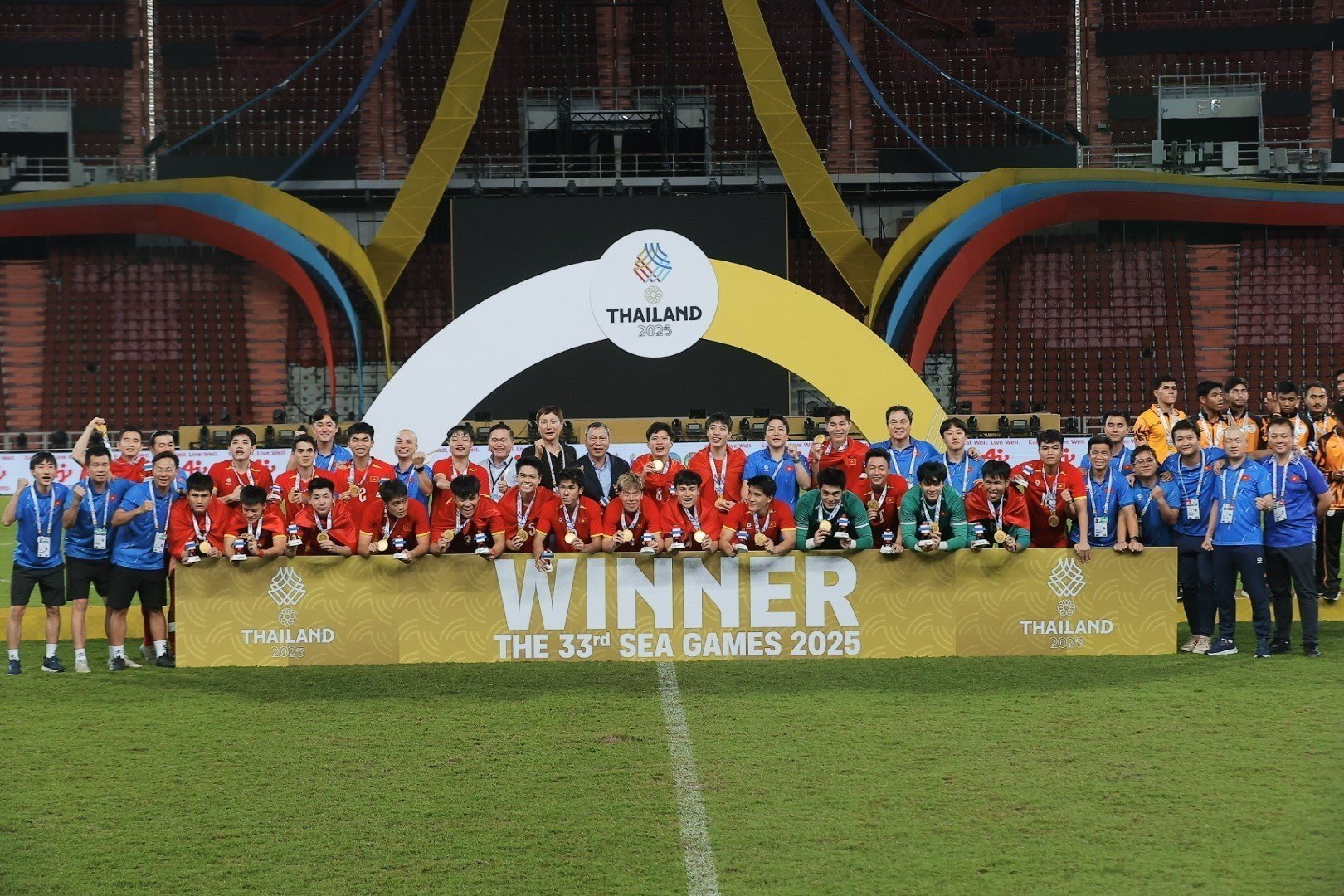 Đội tuyển U22 Việt Nam giành huy chương Vàng SEA Games 33