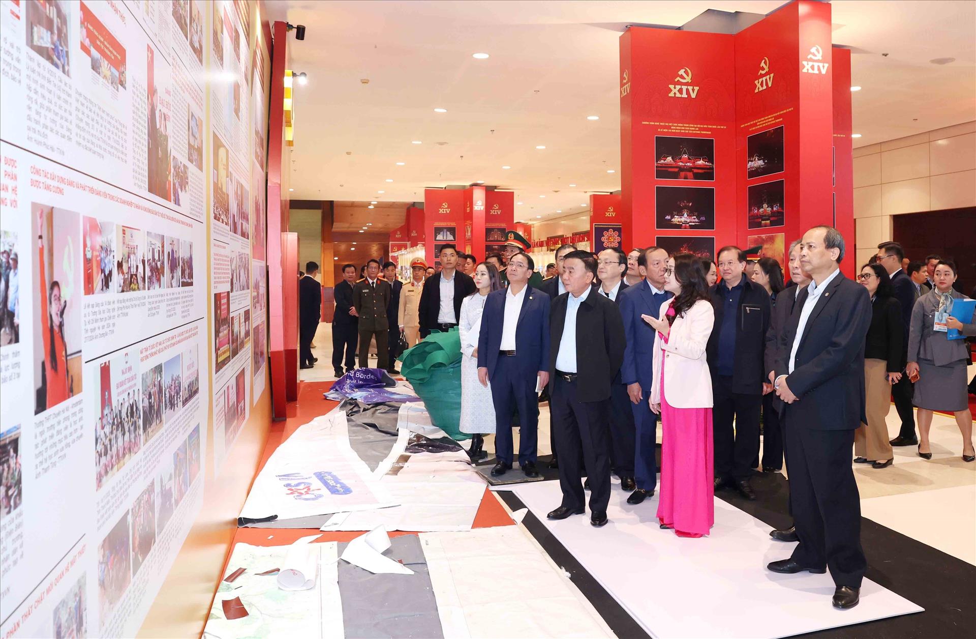 ពិនិត្យមើលការត្រៀមរៀបចំសម្រាប់មហាសន្និបាតលើកទី ១៤ របស់បក្ស