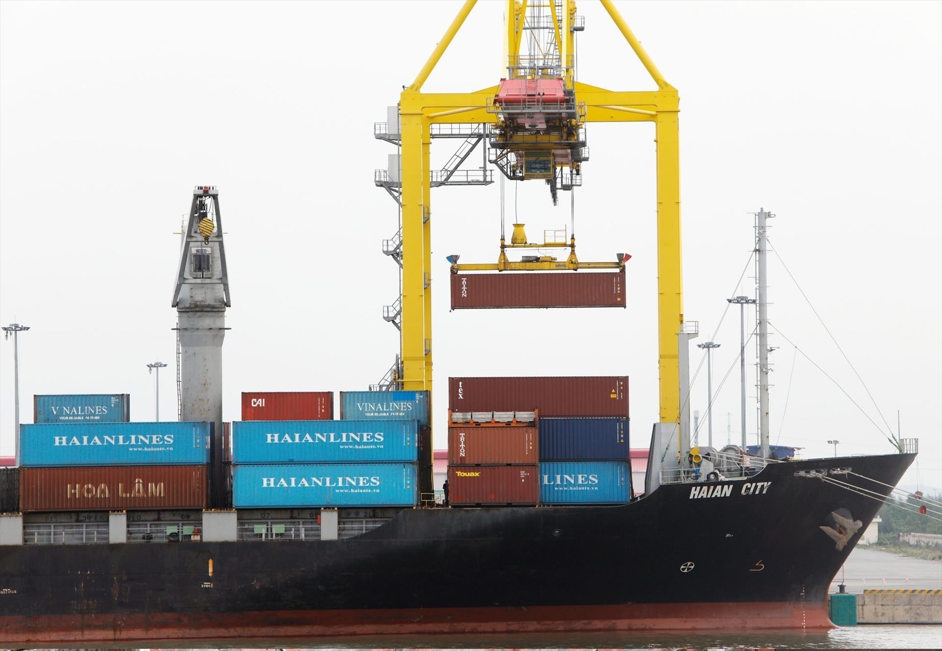 Eight export items each exceed 10 billion US dollars in 2025