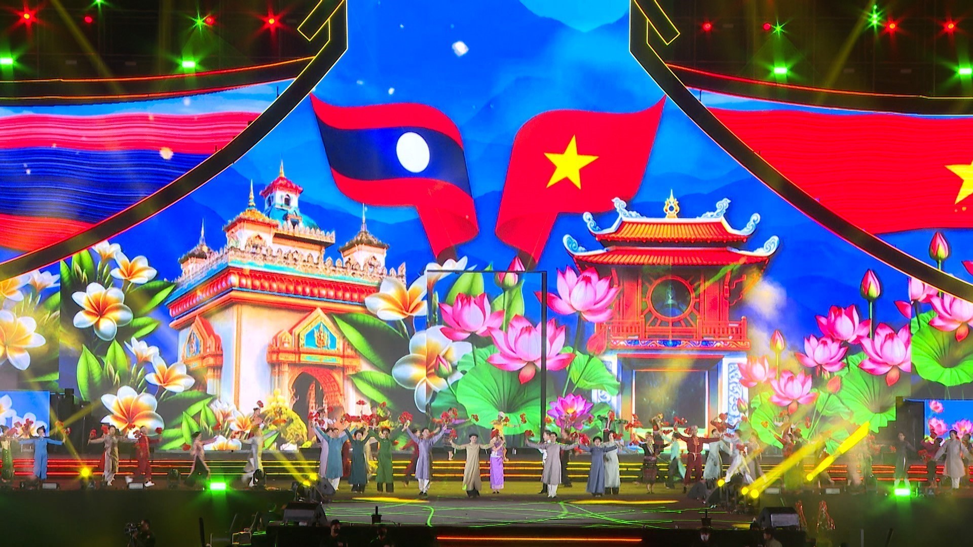 អាវុធមុតស្រួច នៃកិច្ចការបរទេសការពារជាតិ និងការទូតប្រជាជន