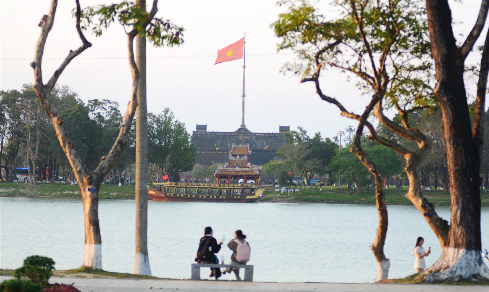 Tiến tới Đại hội XIV của Đảng: Nhân dân Huế đặt trọn niềm tin và kỳ vọng vào những quyết sách mới của Đảng