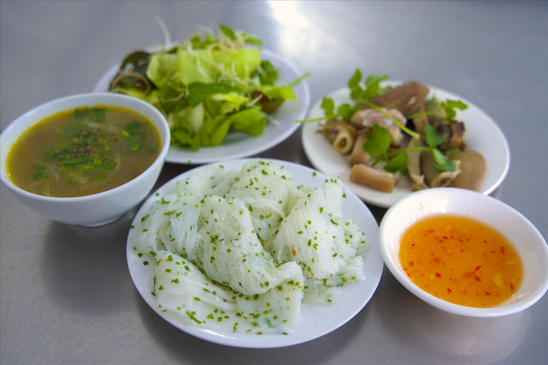 푸롱 (Phú Long)반허이 – 전통이 빚어낸 봄의 향기