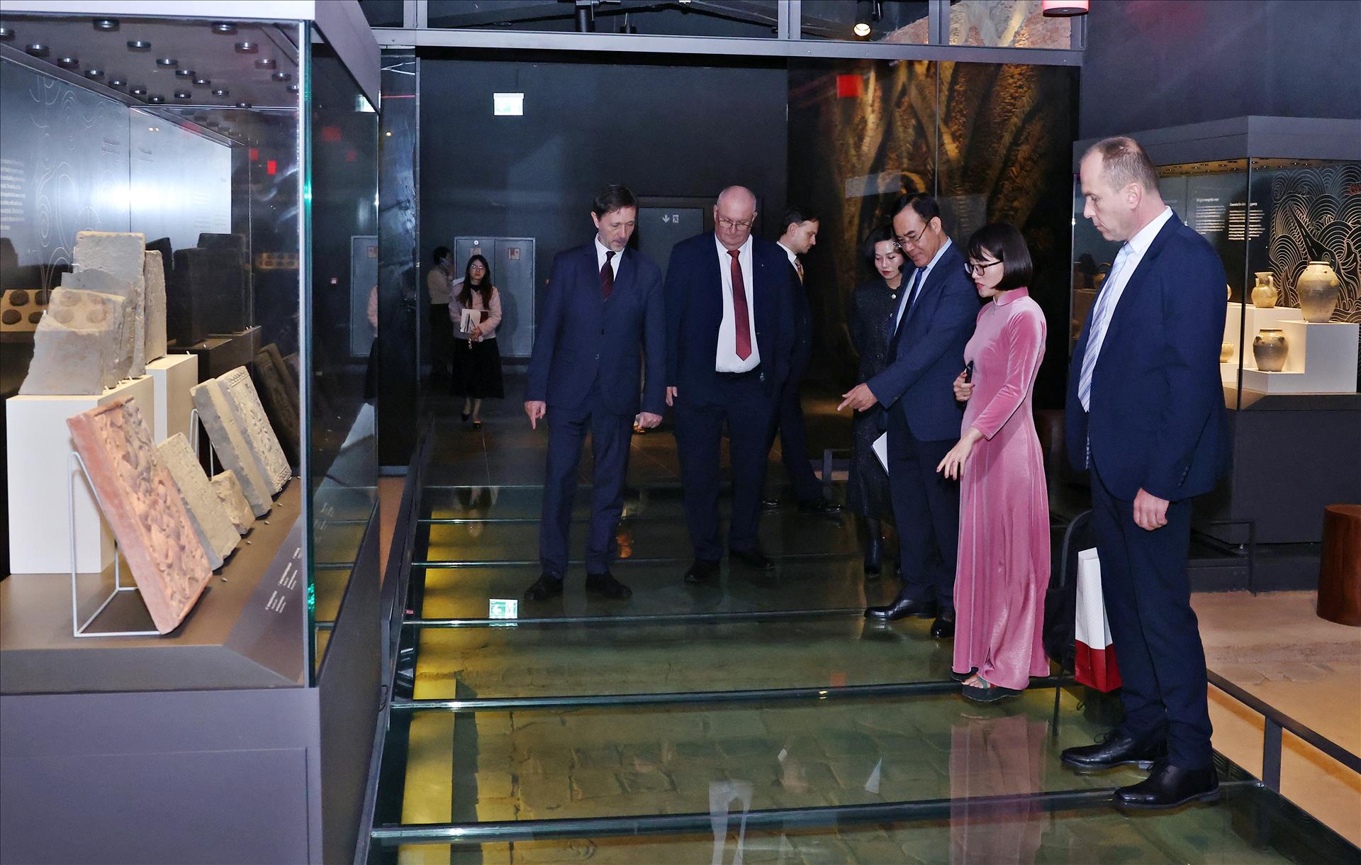 Không gian trưng bày di sản Thăng Long dưới lòng Nhà Quốc hội