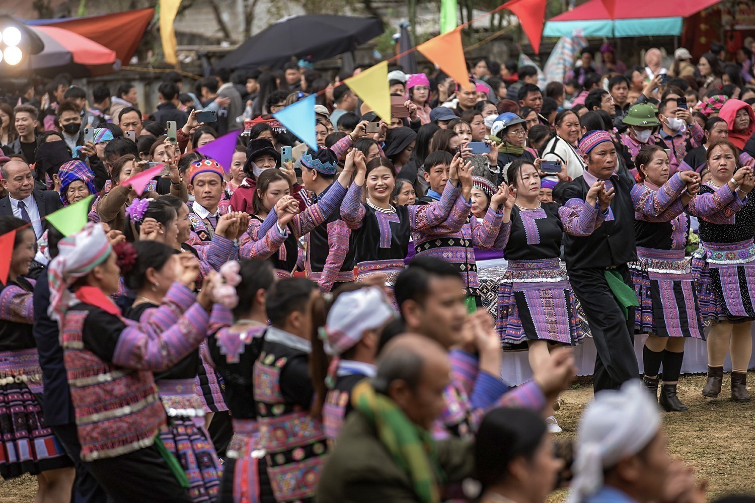 Rộn ràng hội Gầu Tào của đồng bào Mông ở Pà Cò