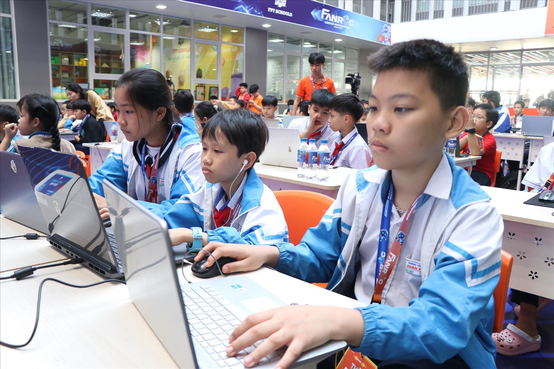 Hơn 3.000 giáo viên, học sinh tham gia Ngày hội Open STEM Day 2026