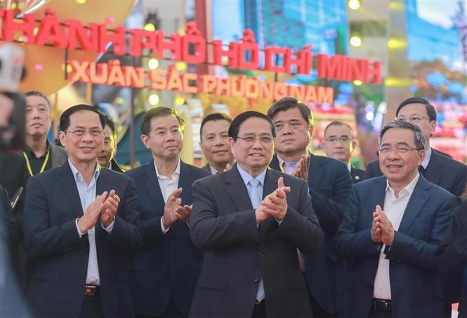 Le Premier ministre inspecte les préparatifs de la première Foire nationale du Printemps 2026