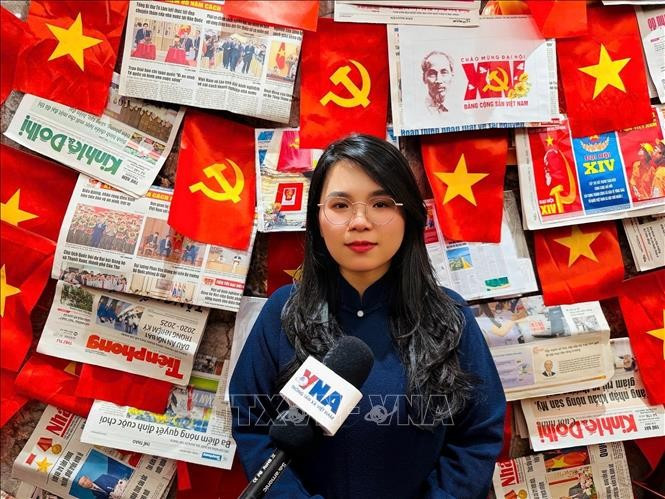 Mise des résolutions en action : les jeunes intellectuels vietnamiens à Hong Kong (Chine) confiants dans lavenir du pays